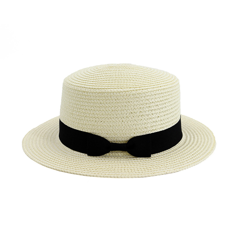 Are there any disadvantages to wearing a paper straw boater hat?